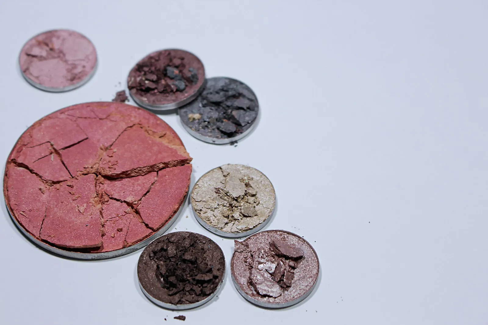 Crushed single eyeshadows and blusher.