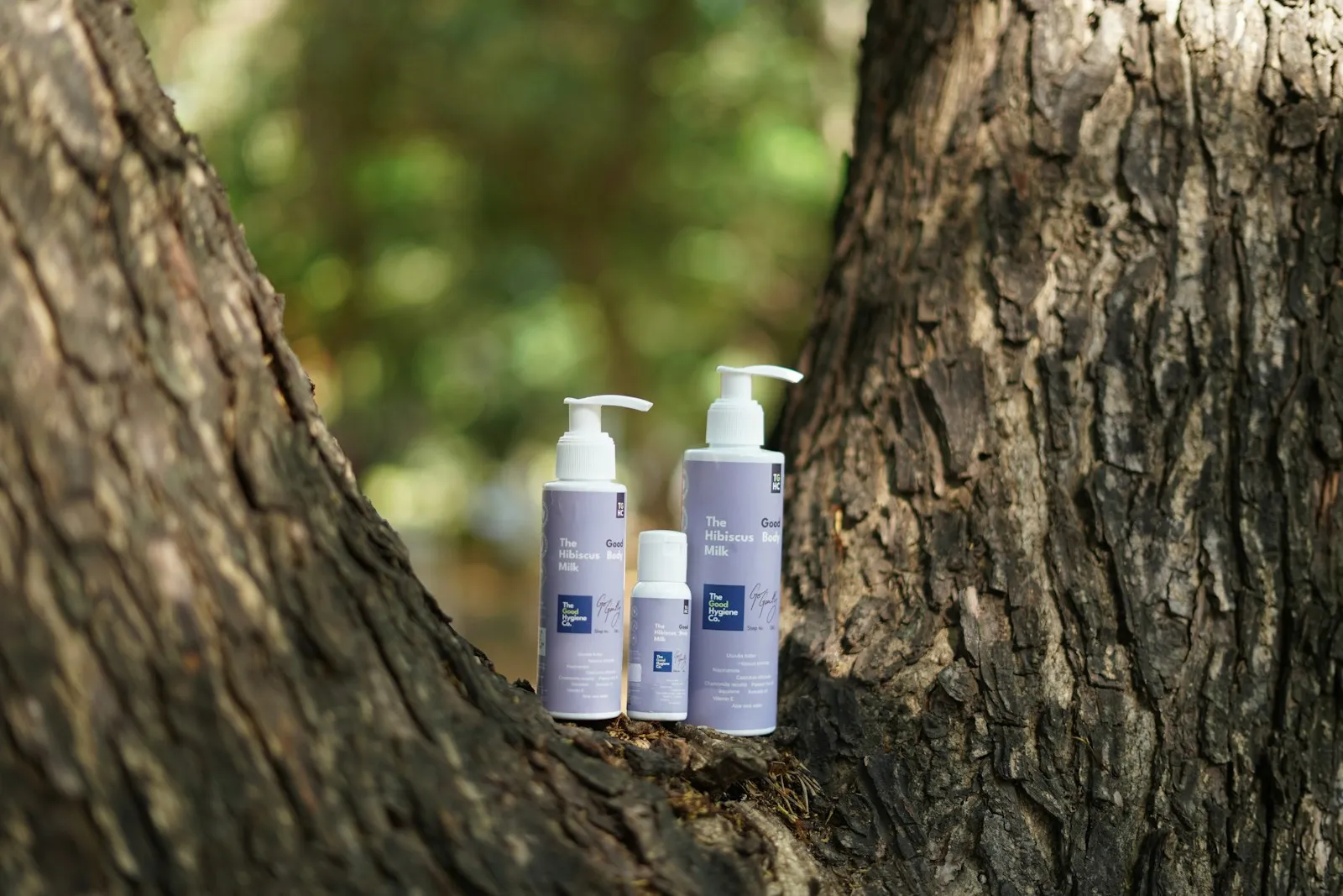 Indulge your skin in instant comfort and long-lasting softness with this body lotion for sensitive skin. It is specially